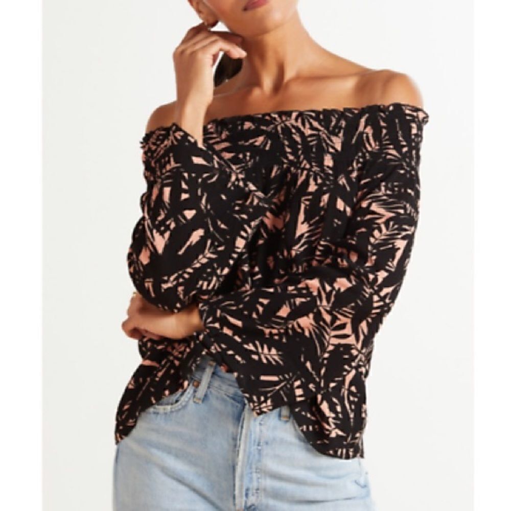 Sanctuary Be Free Ballet Neck Top